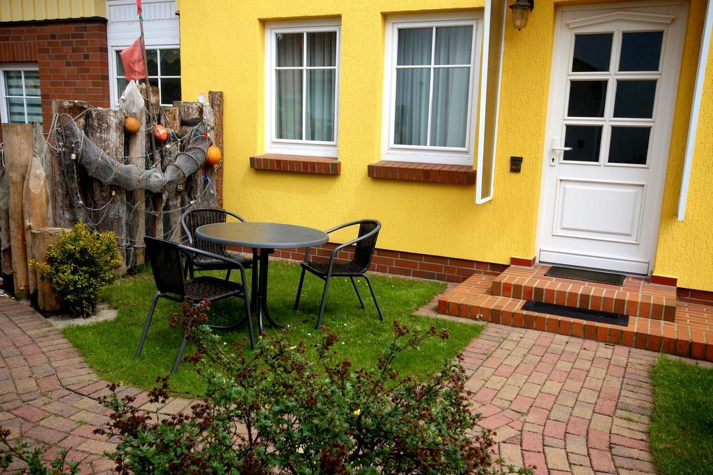 Ferienwohnungen Fruendt Prerow Extérieur photo